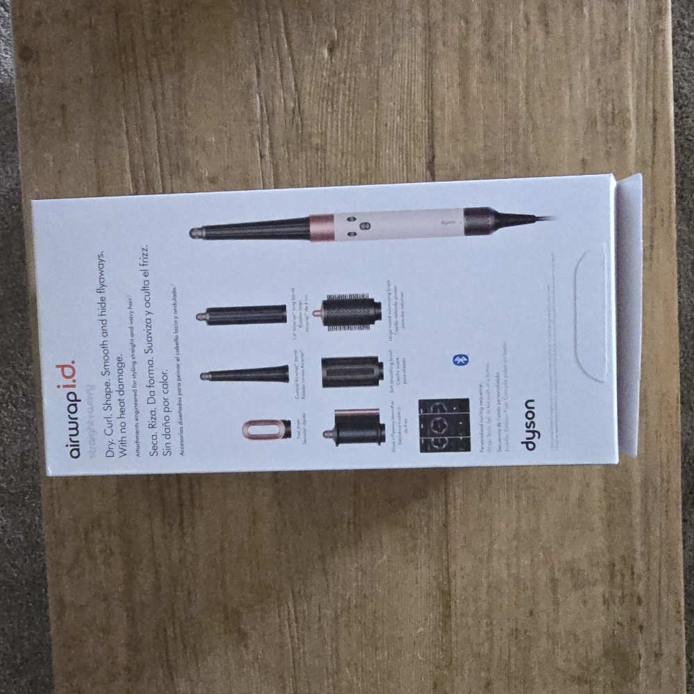 NIB Dyson Airwrap ID Multi-Styler and Dryer for Straight to Wavy Hair - Picture 12 of 13